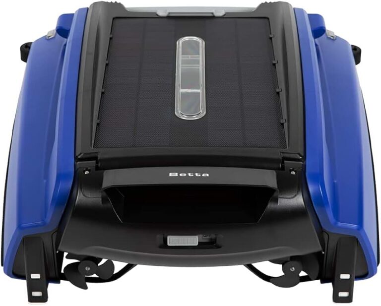 Betta SE Solar Skimmer