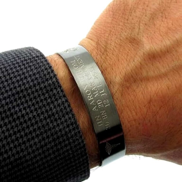 NadinArtDesign Military Cuff