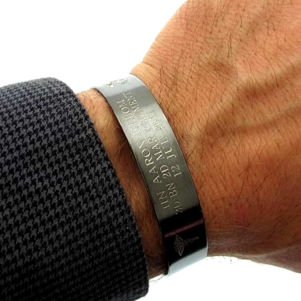 NadinArtDesign Military Cuff